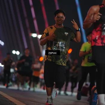 Runner Photo 6236092