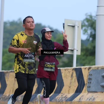 Runner Photo 6236113