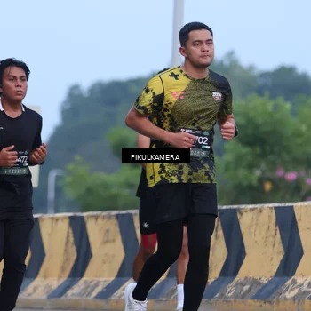 Runner Photo 6236122