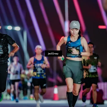 Runner Photo 6236133