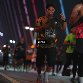 Runner Photo 6236172