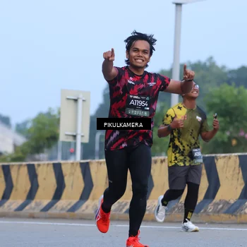 Runner Photo 6236246