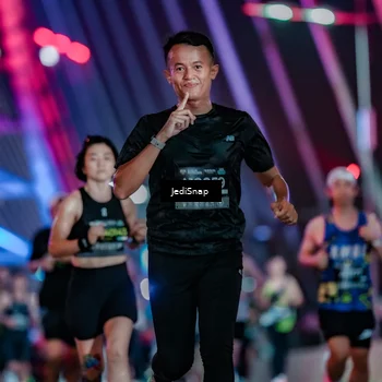 Runner Photo 6236249