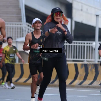Runner Photo 6236276