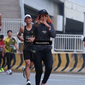 Runner Photo 6236301