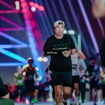 Runner Photo 6236320