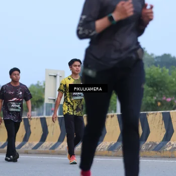 Runner Photo 6236339