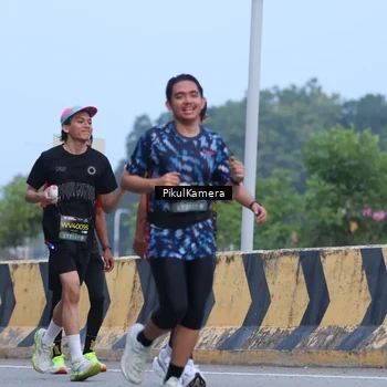 Runner Photo 6236373