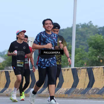 Runner Photo 6236379