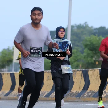 Runner Photo 6236383