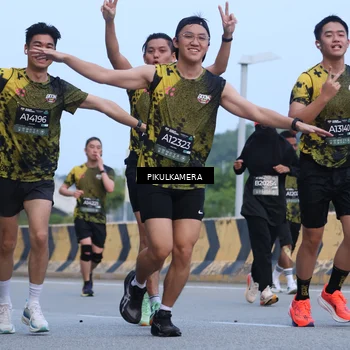Runner Photo 6236420