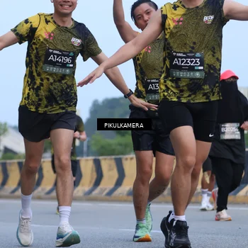 Runner Photo 6236484