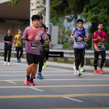 Runner Photo 6236499