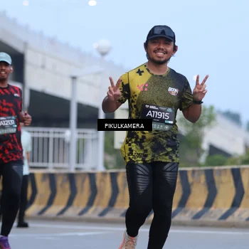 Runner Photo 6236503