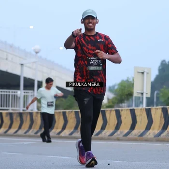 Runner Photo 6236507