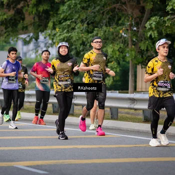 Runner Photo 6236535