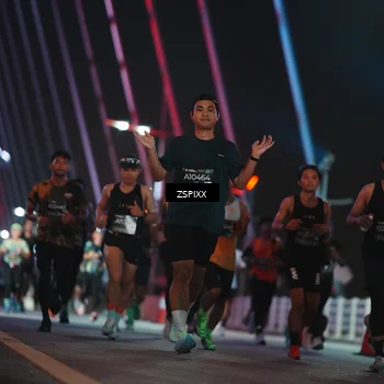 Runner Photo 6236559