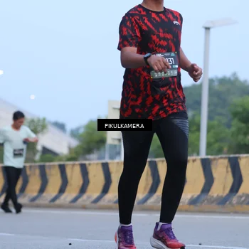 Runner Photo 6236571