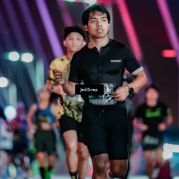 Runner Photo 6236585