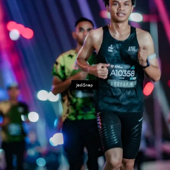 Runner Photo 6236590