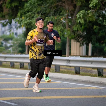 Runner Photo 6236597