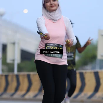 Runner Photo 6236606