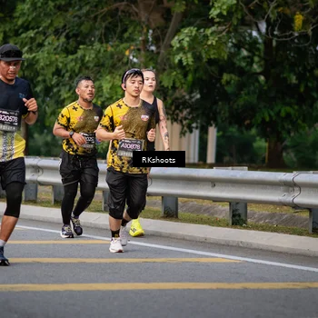 Runner Photo 6236659
