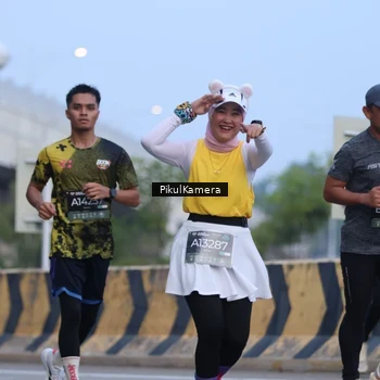 Runner Photo 6236709