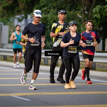 Runner Photo 6236710