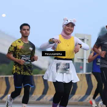 Runner Photo 6236735