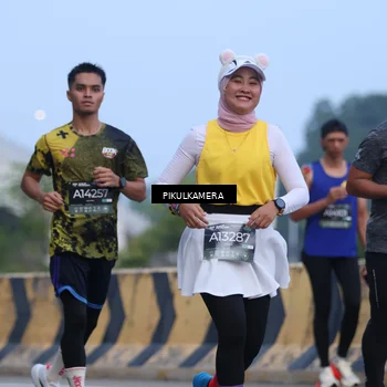 Runner Photo 6236752