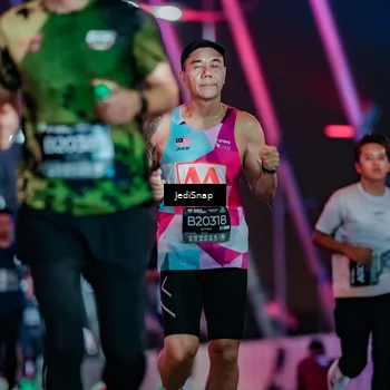Runner Photo 6236884