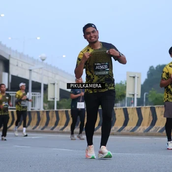 Runner Photo 6236903