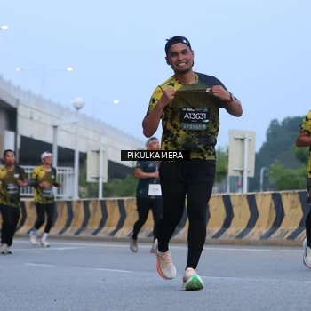 Runner Photo 6236911