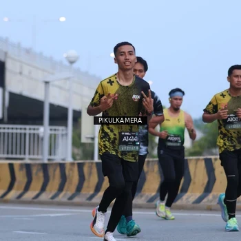 Runner Photo 6236937