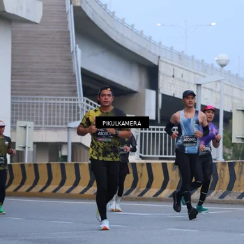 Runner Photo 6236971