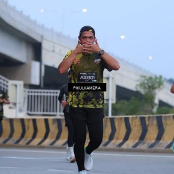 Runner Photo 6237005