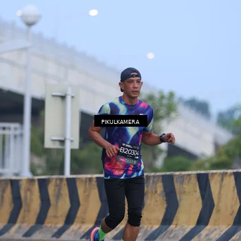 Runner Photo 6237049