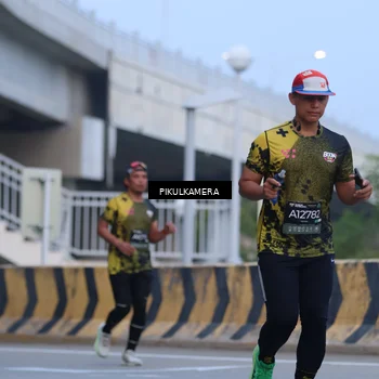 Runner Photo 6237053