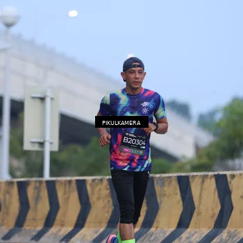 Runner Photo 6237064