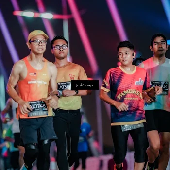 Runner Photo 6237077