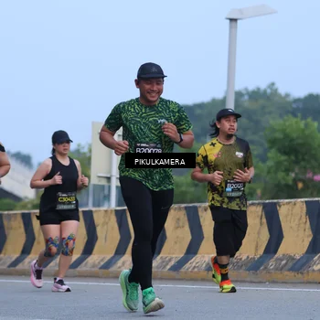 Runner Photo 6237112