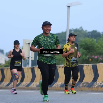 Runner Photo 6237114