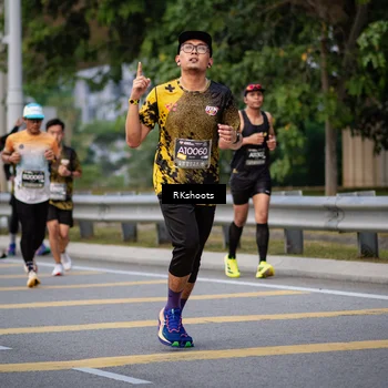 Runner Photo 6237116