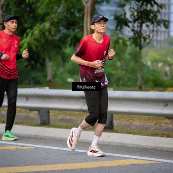 Runner Photo 6237117
