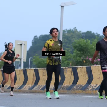 Runner Photo 6237177