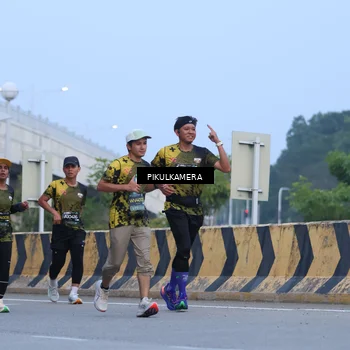 Runner Photo 6237230