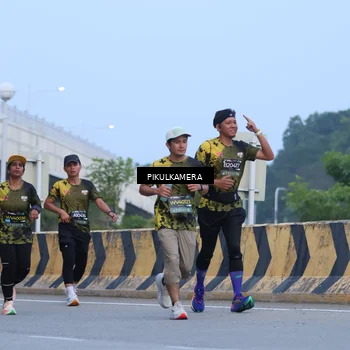 Runner Photo 6237251