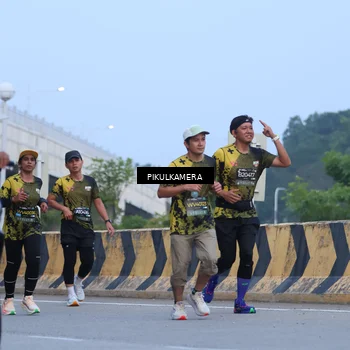 Runner Photo 6237271