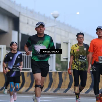 Runner Photo 6237298